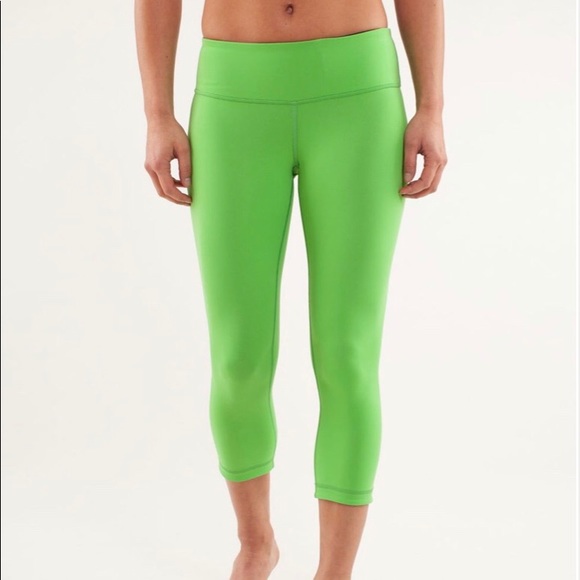 NWT Lululemon Rare Reversible Wunder Under Crop - Picture 5 of 9
